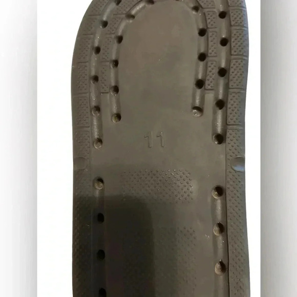 Women’s Size 11 Men’s Size 9.5 Chunky Textured Black Slide On Sandals - Picture 6 of 8